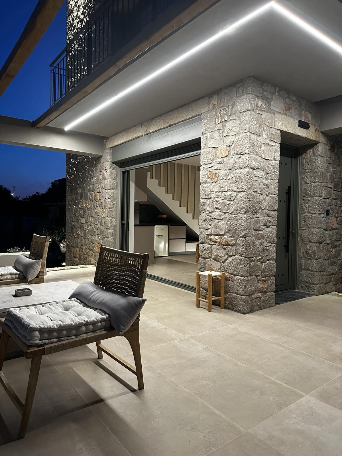 VILLA ΠΛΗΣΙΟΝ  COSTA NAVARINO